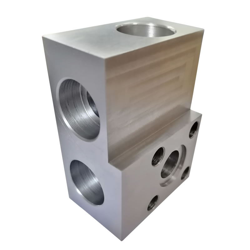 CNC加工中心（鋼，鐵）